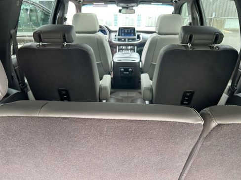Used 2023 Chevrolet Suburban Z71 w/ Luxury Package AWD/4WD image 26