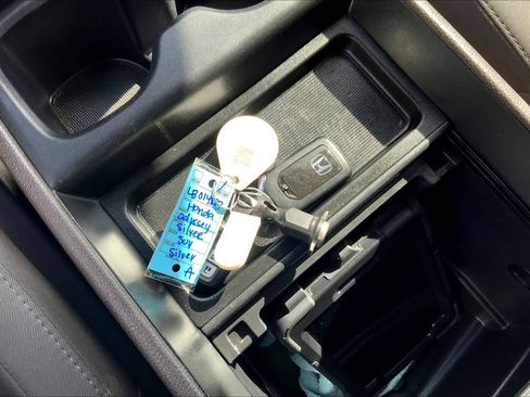 Used 2020 Honda Odyssey EX image 13