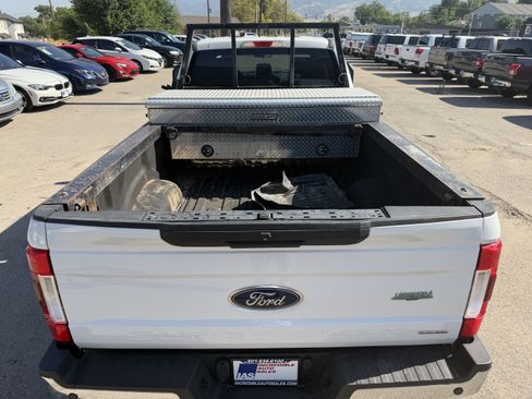 Used 2017 Ford F250 XL w/ Power Equipment Group AWD/4WD image 24
