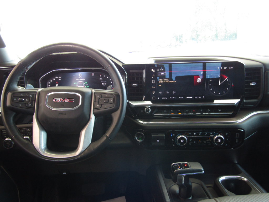 Used 2024 GMC Sierra 1500 SLT w/ SLT Premium Plus Package AWD/4WD image 5