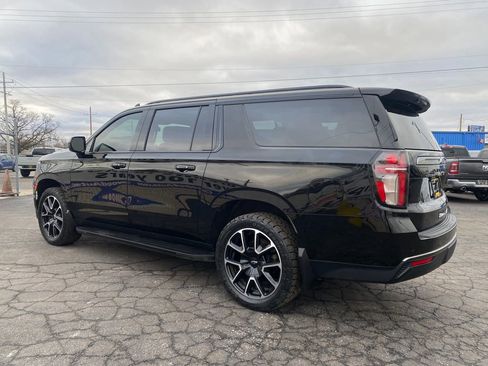 Used 2021 Chevrolet Suburban RST w/ Rear Media and Nav Package image 7