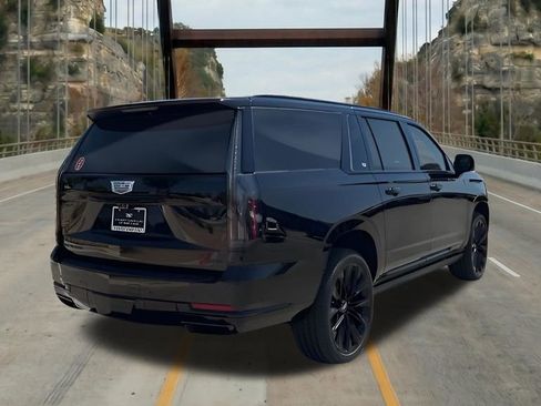 New 2026 Cadillac Escalade ESV Platinum Sport w/ LPO, ONYX Package image 46