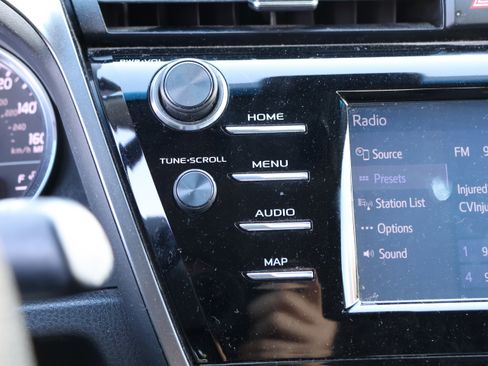 Used 2019 Toyota Camry LE w/ Audio Package image 21