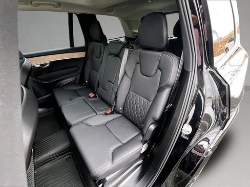 Certified 2026 Volvo XC90 B6 Plus w/ Protection Package Premier image 22