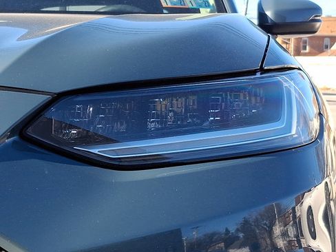 Used 2024 Honda HR-V EX-L image 8