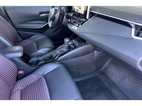 Certified 2024 Toyota Corolla XSE image 17