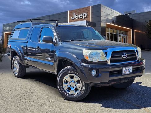 Used 2007 Toyota Tacoma PreRunner w/ TRD Off-Road Pkg #1 RWD image 1