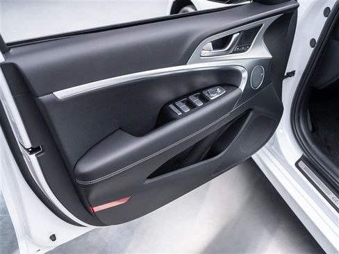 New 2026 Genesis G70 2.5T Prestige image 26