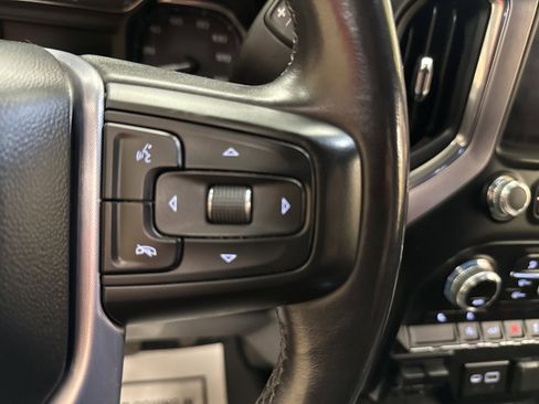 Used 2020 GMC Sierra 1500 Elevation w/ Elevation Value Package AWD/4WD image 32