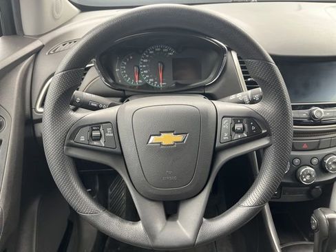 Used 2020 Chevrolet Trax LS w/ Tint and Cruise Package image 15