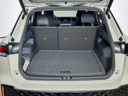 New 2026 Volkswagen Tiguan SE R-Line AWD/4WD image 26