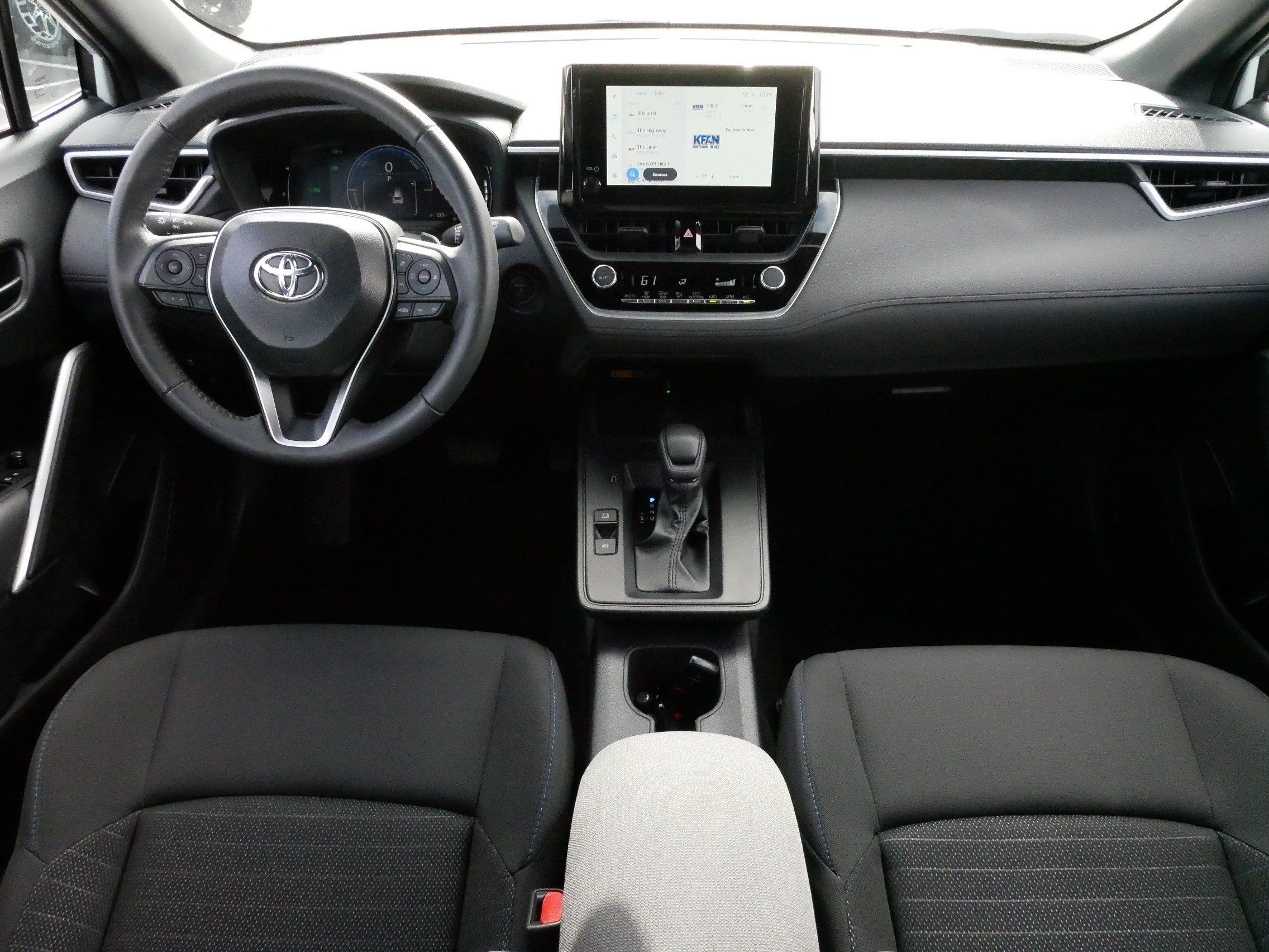 Used 2026 Toyota Corolla Cross AWD Hybrid image 10