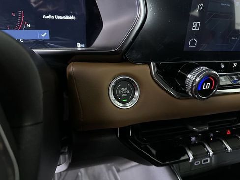 New 2026 GMC Canyon AT4 w/ Nightfall Essentials Package AWD/4WD image 18
