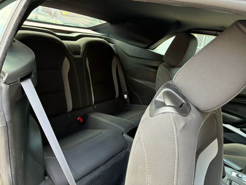 Used 2017 Chevrolet Camaro LT RWD image 12