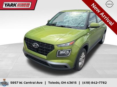 Used 2021 Hyundai Venue SE w/ Cargo Package