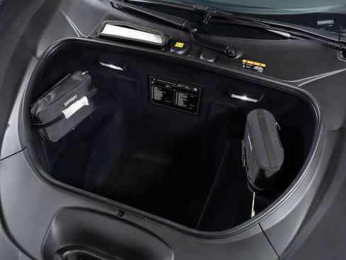 Used 2023 Ferrari F8 Tributo RWD image 10