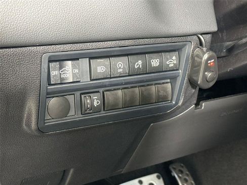 Used 2025 Toyota Tundra Limited w/ TRD Off-Road Package AWD/4WD image 16
