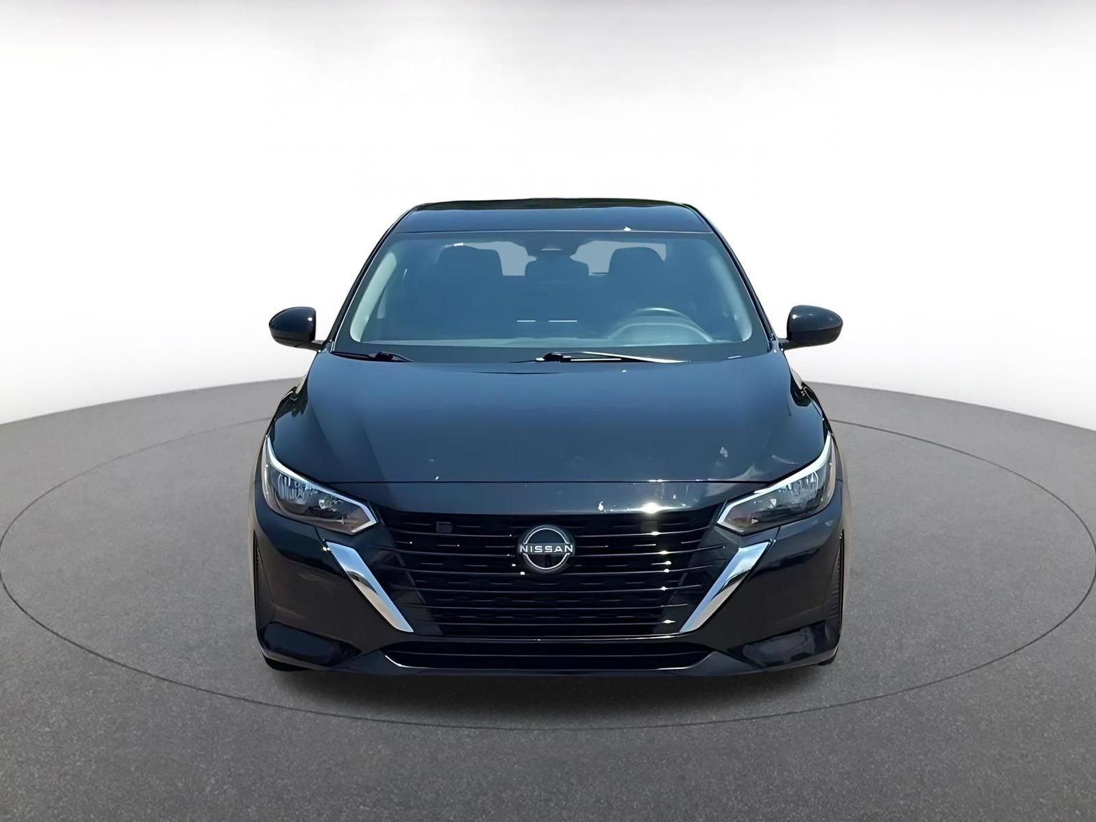 Used 2025 Nissan Sentra SV FWD image 4