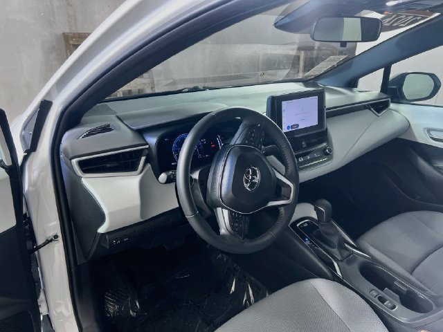 Used 2026 Toyota Corolla SE FWD image 11