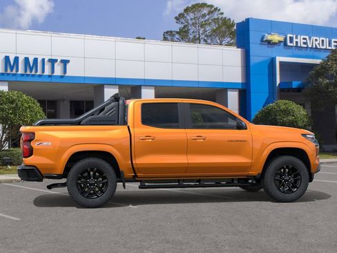 New 2026 Chevrolet Colorado Z71 w/ Midnight Edition AWD/4WD image 5