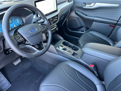 New 2025 Ford Escape SE w/ PHEV Premium Package image 7