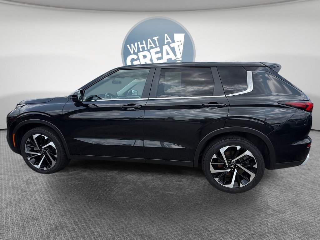 Used 2023 Mitsubishi Outlander SE AWD/4WD image 7