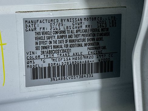 Used 2025 Nissan Sentra SV FWD image 12