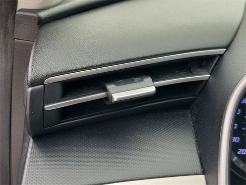 Used 2022 Hyundai Tucson SEL image 32