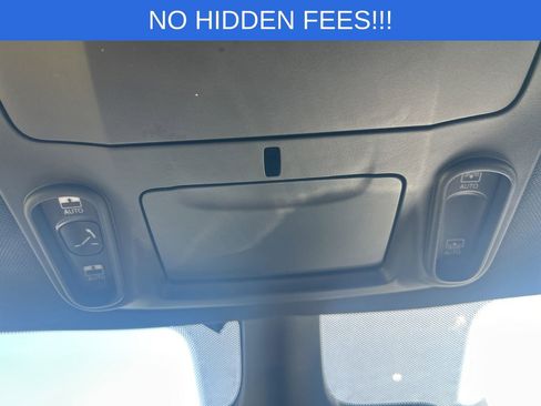 Used 2023 Chrysler Pacifica Touring-L w/ Uconnect Theater Family Group image 37