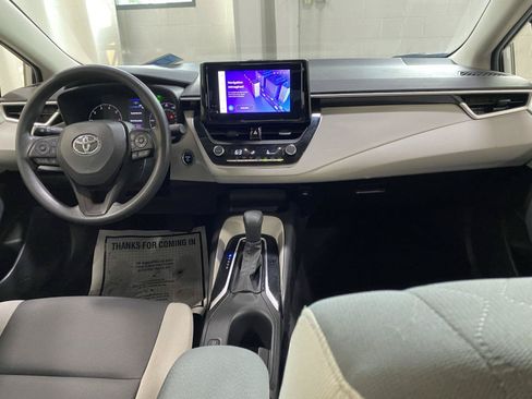 Used 2024 Toyota Corolla LE w/ LE Convenience Package FWD image 13