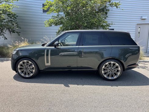 New 2026 Land Rover Range Rover SE AWD/4WD image 2