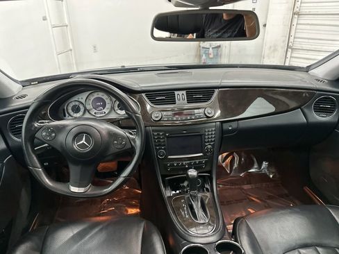 Used 2011 Mercedes-Benz CLS 550 image 15