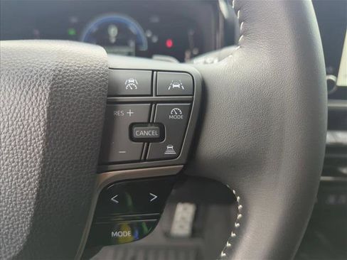 Certified 2025 Toyota Camry SE image 13