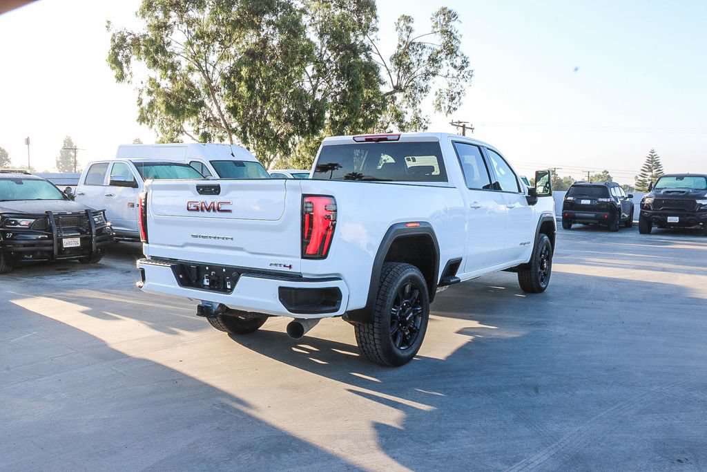 Used 2025 GMC Sierra 2500 AT4 AWD/4WD image 9