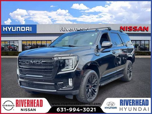 Used 2023 GMC Yukon SLT AWD/4WD image 2