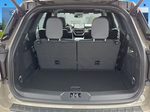 New 2026 Ford Explorer Tremor w/ Tremor Ultimate Package image 7