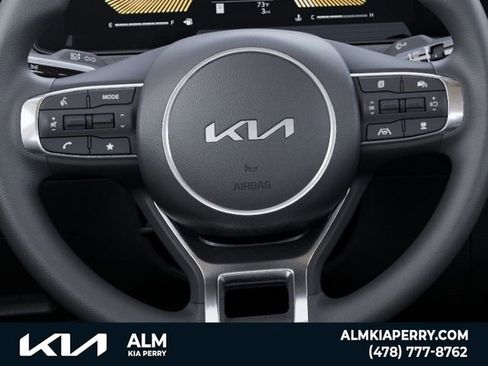 New 2026 Kia K5 LXS FWD image 22