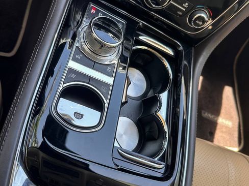 Used 2014 Jaguar XJ L Portfolio RWD image 51