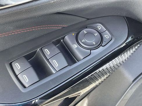 New 2026 Chevrolet Trax RS w/ Sunroof Package FWD image 18