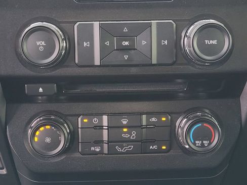 Used 2015 Ford F150 XLT w/ Equipment Group 301A Mid AWD/4WD image 19