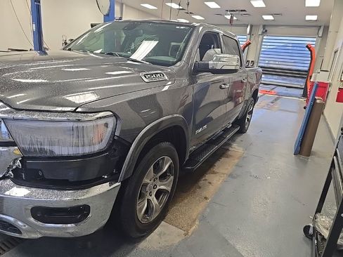 Used 2020 RAM 1500 Laramie AWD/4WD image 4