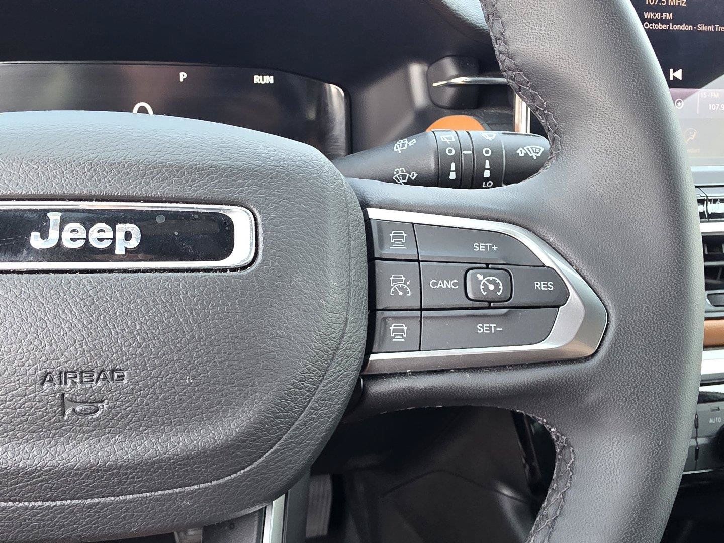 Certified 2025 Jeep Compass Limited AWD/4WD image 12