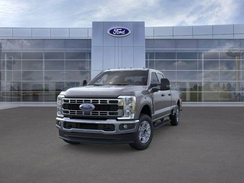 New 2026 Ford F250 XLT image 2