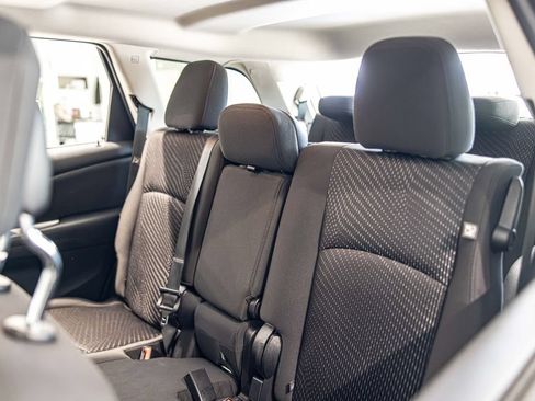 Used 2018 Dodge Journey SE FWD image 29
