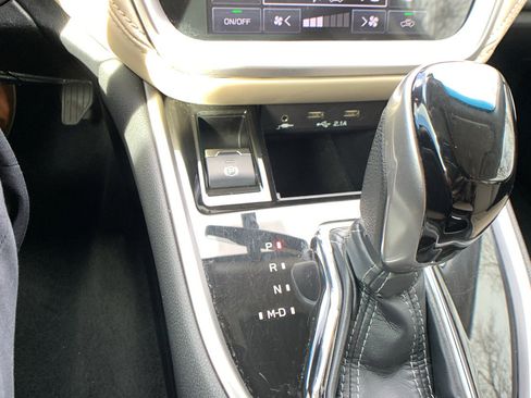 Used 2022 Subaru Outback Limited XT w/ Popular Package #2 image 16