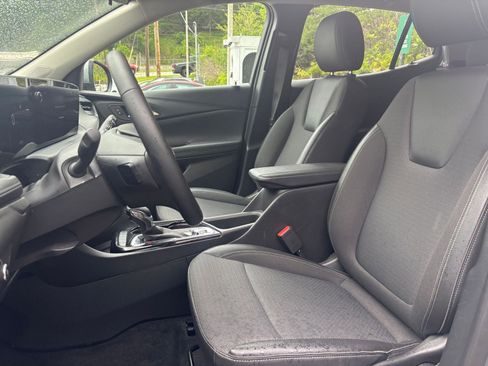 Used 2025 Buick Encore GX Preferred FWD image 36