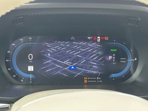 Used 2023 Volvo XC60 T8 Plus image 13