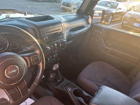 Used 2014 Jeep Wrangler Unlimited Sport w/ Dual Top Group image 14