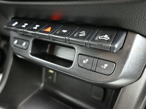 Used 2018 Chevrolet Colorado ZR2 AWD/4WD image 19