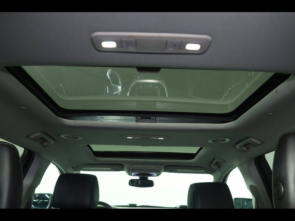 Used 2019 GMC Acadia SLT AWD/4WD image 26
